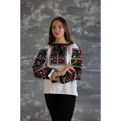 Embroidered blouse "Borshchiv Marvel"